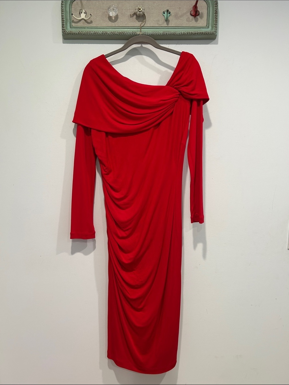Badgley Mischka Red Draped One-Shoulder long sleeve rouched Midi Dress 12 women